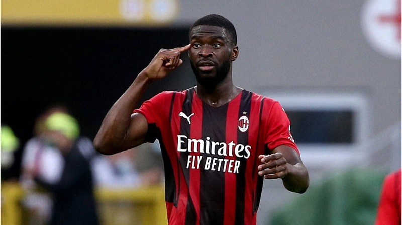 Fikayo Tomori trong màu áo của AC Milan